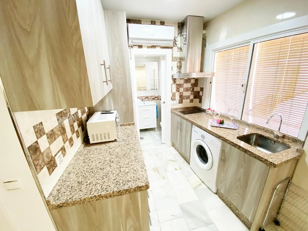 Aurinko 1 Tranquilo Y Agradable Apartamento En Los Boliches Fuengirola 0*,  Spanien